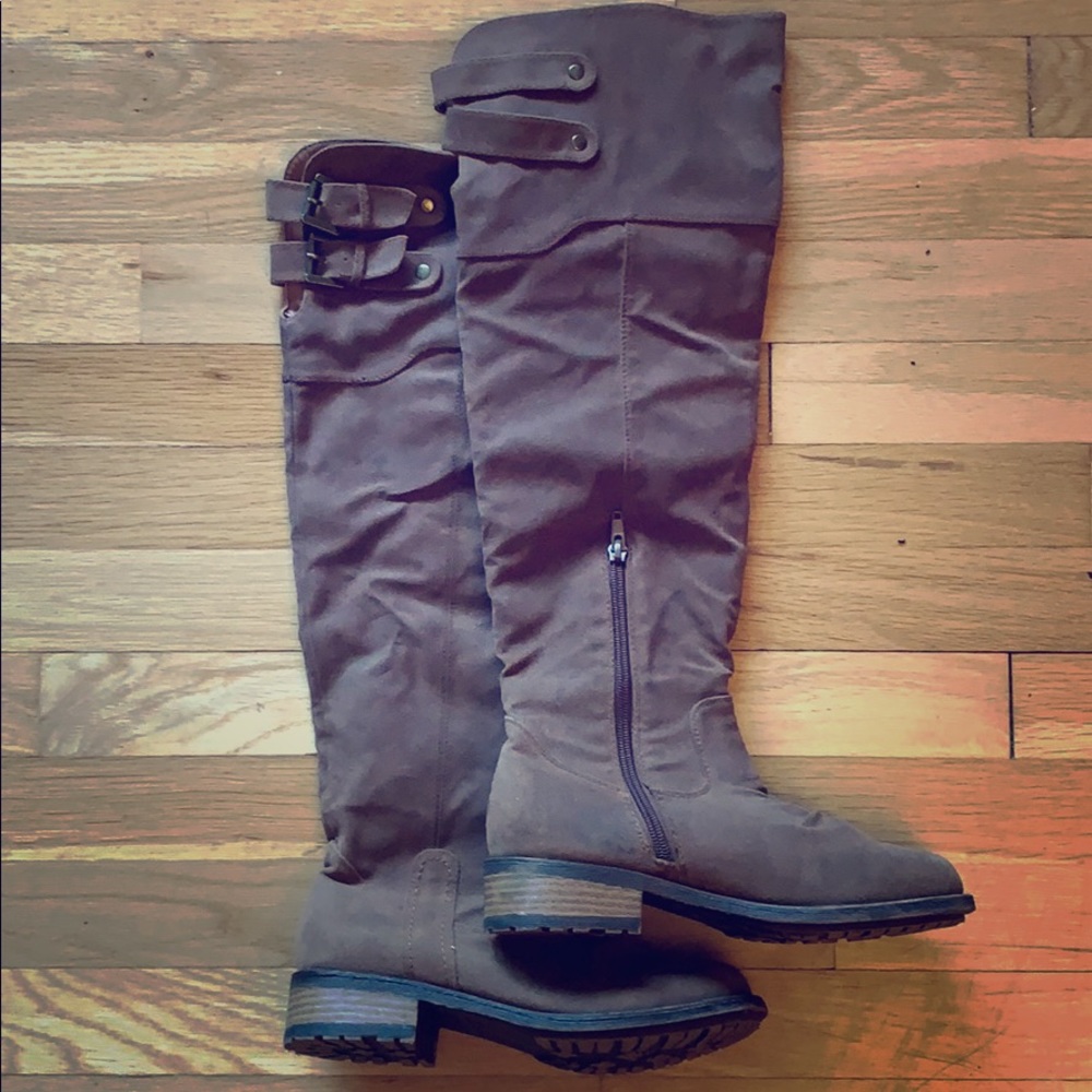 Qupid “Under the Knee” Boots